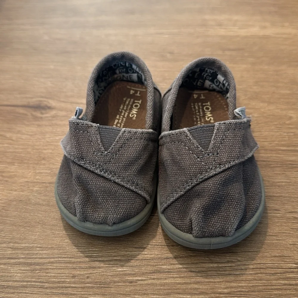 Toms Boys Baby Toddler Size 4 Slip On Elastic Easy On Off‎ Classic